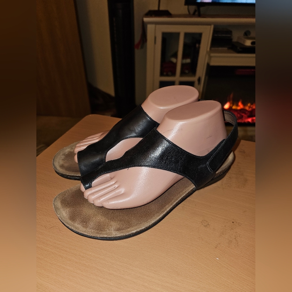 DANSKO Black Leather Toe Sandals 10.5-11/41 SUPER PRE-OWNED!